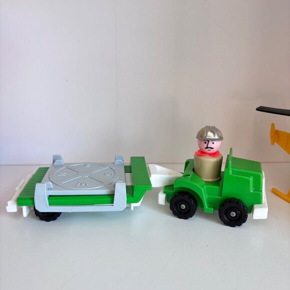 Vtg Fisher-Price Little People Helicopter Pad Truck Trailer Set Worker Pilot Lot - Picture 3 of 9